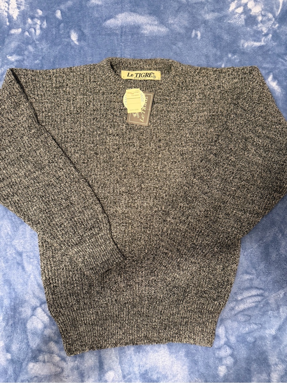 Vintage Le Tigre Men’s Heather Gray Crewneck Sweater